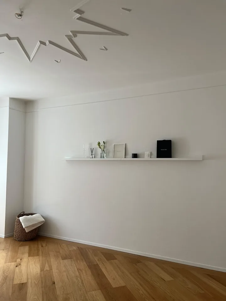 Sanierte 4-Zimmer-Altbauwohnung mit zwei Balkonen am Klusplatz