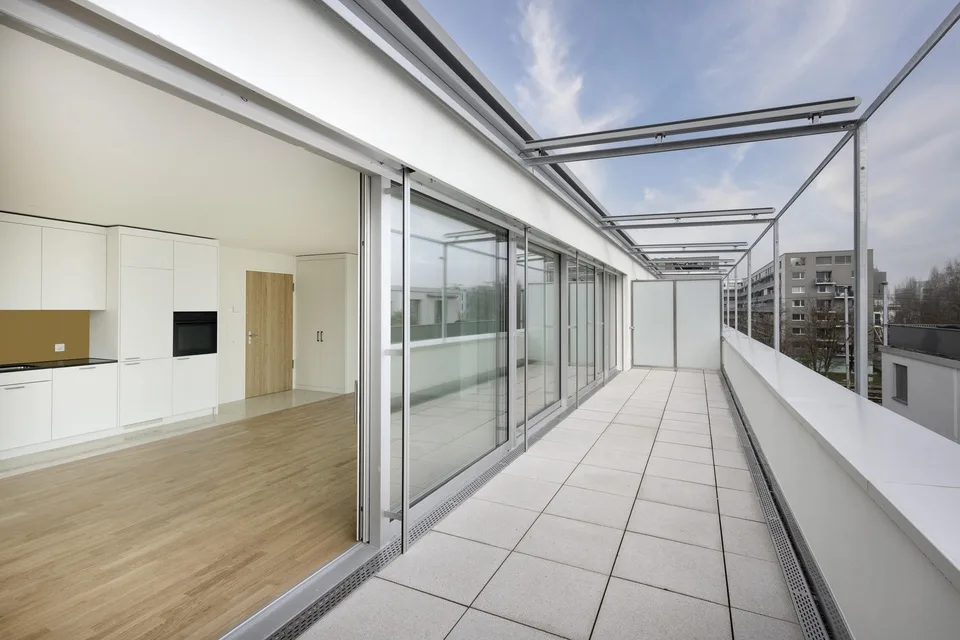 Attraktive 3.5-Zimmer-Attikawohnung mit grosser Terrasse