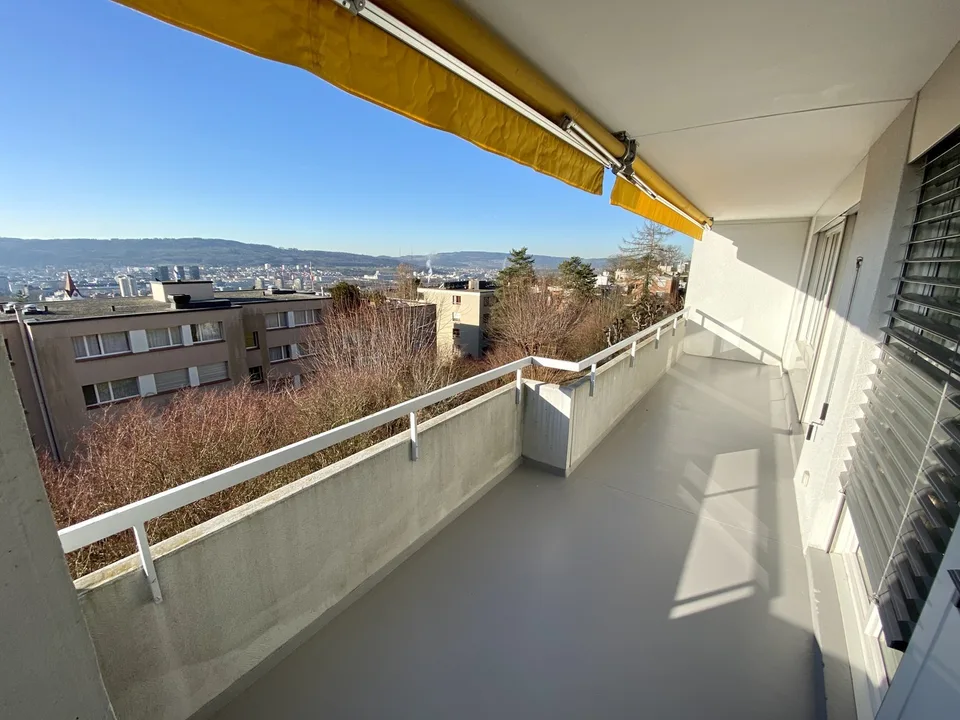 Zentrale Wohnung mit Weitblick über die Stadt