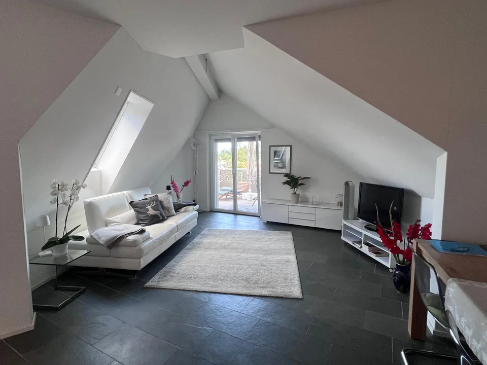 Moderne Wohnung im Eigentumsstandard an ruhiger Lage in Grüningen