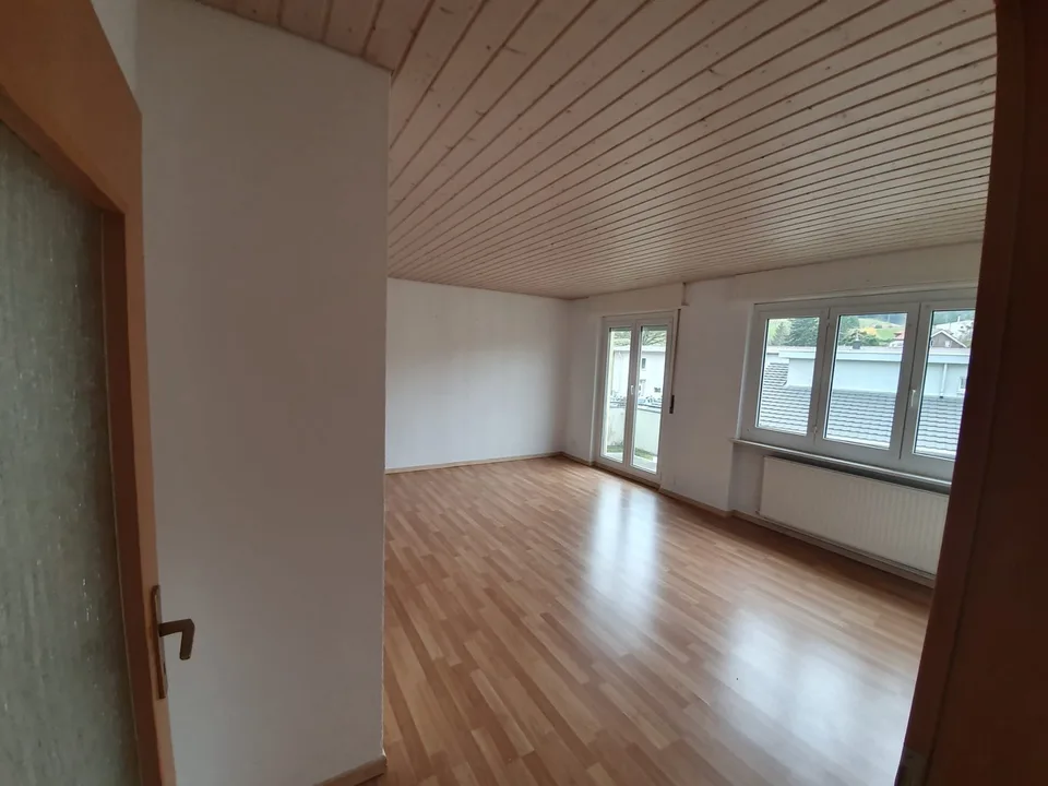 Appartement de 4 pièces avec balcon à Bassecourt