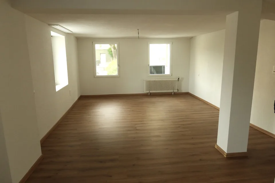 Helle 4.5-Zimmer-Wohnung in Seenähe