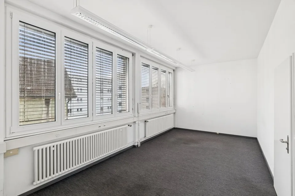 Attraktive Büro- und Gewerberäumlichkeiten in Solothurn! – foto 7 di 13