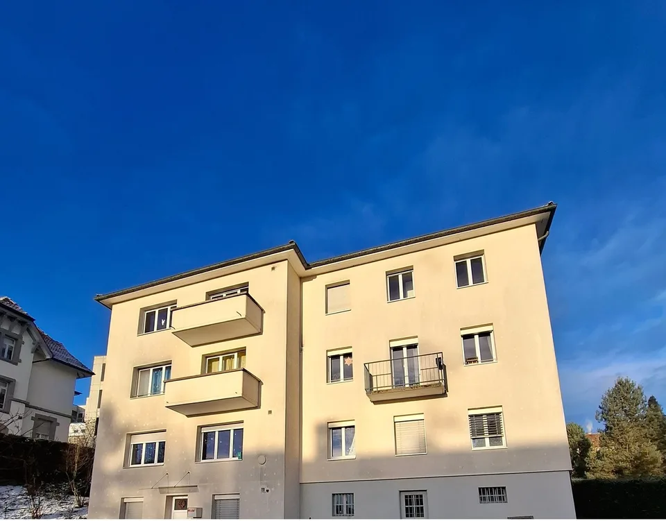 Appartement de 4.5 pièces au rez-de-chaussée