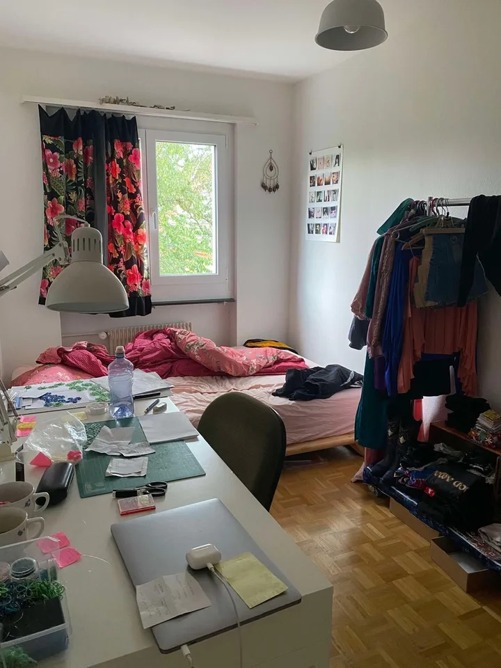 3-Zimmerwohnung mit Balkon in Zürich 1.OG