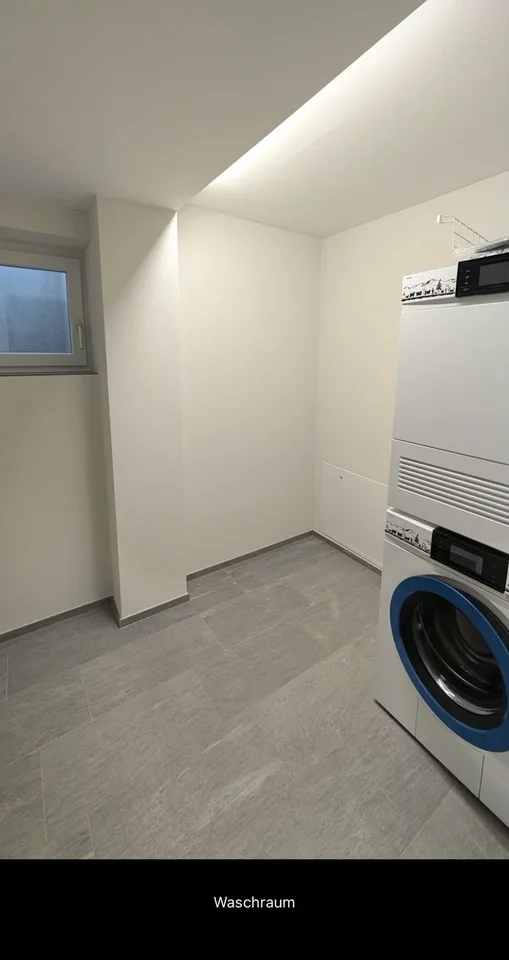 Exklusive 3-5 Zimmer Wohnung in Ossingen