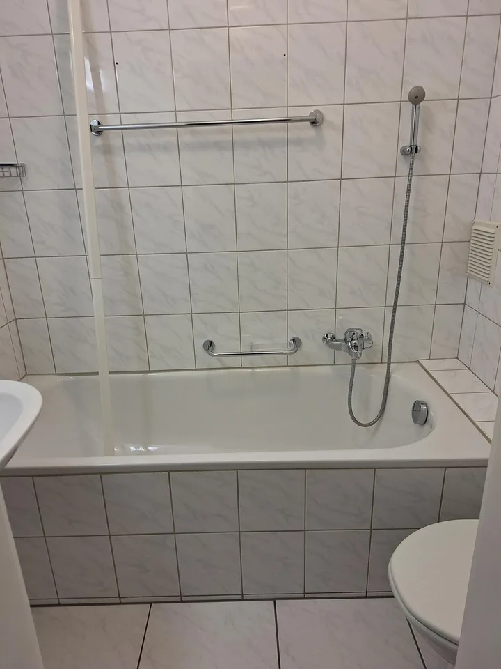 Zimmer in 3er WG, befristet