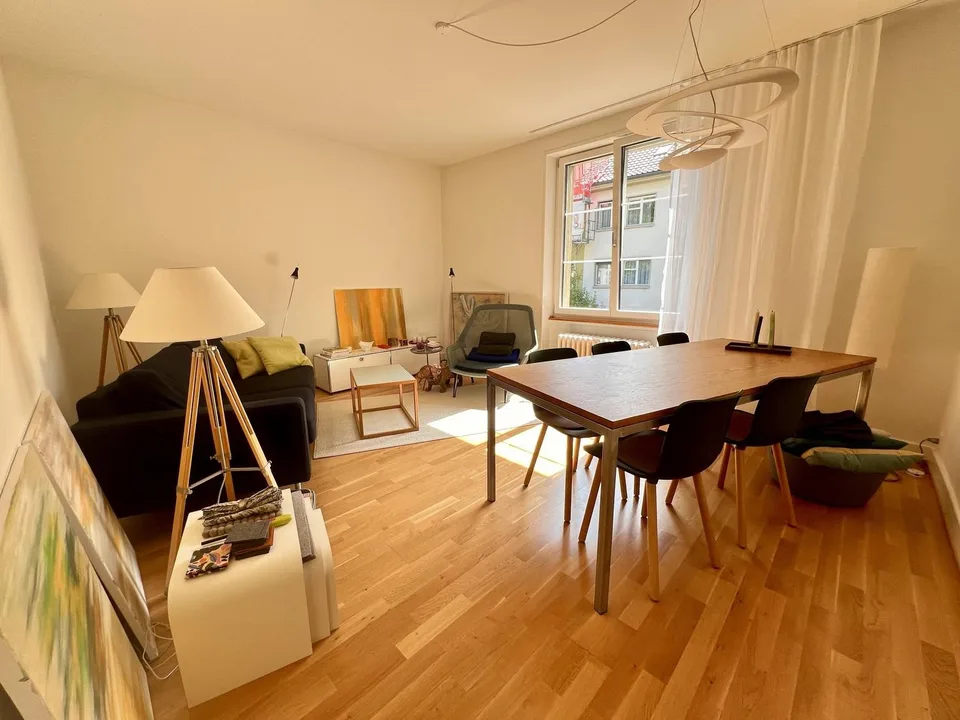 Schöne 4-Zimmer-Wohnung in ruhiger Seitenstrasse im Gundeli