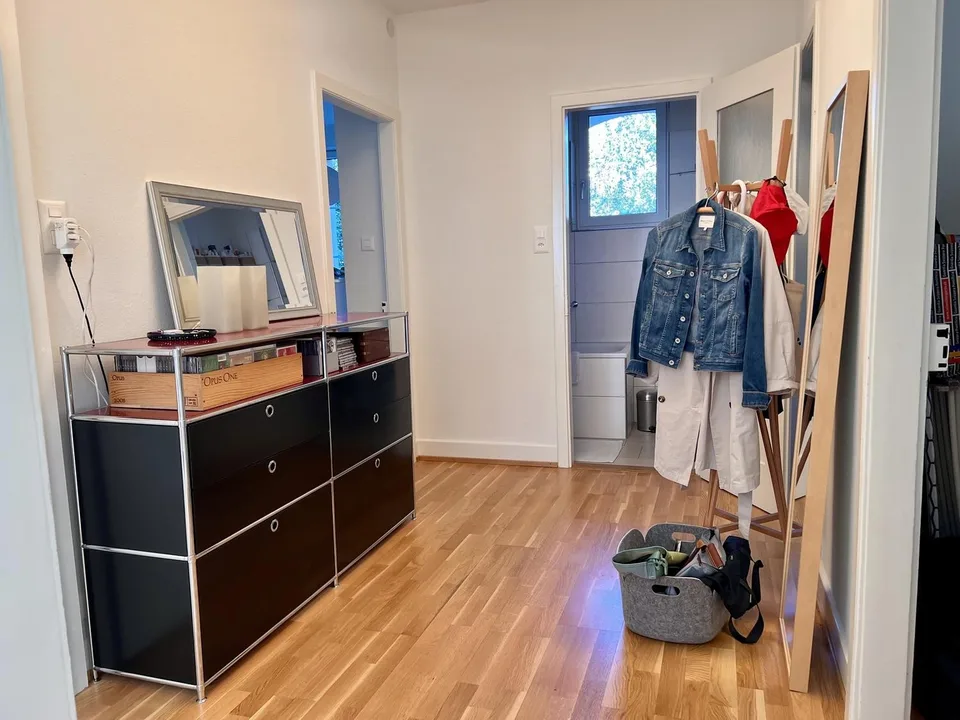 Schöne 4-Zimmer-Wohnung in ruhiger Seitenstrasse im Gundeli