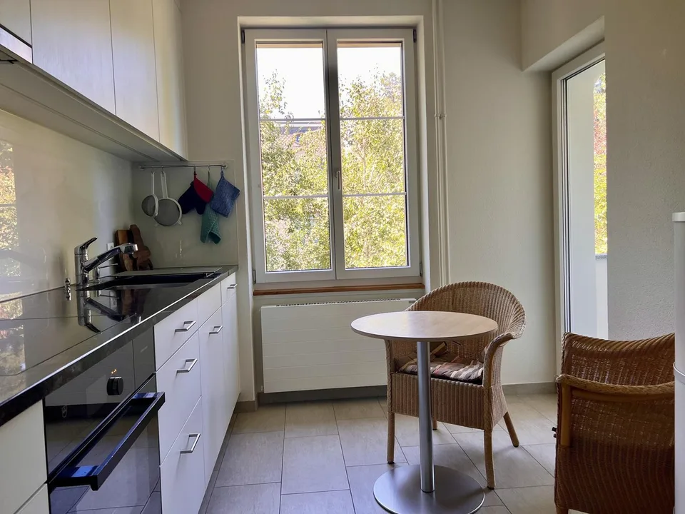 Schöne 4-Zimmer-Wohnung in ruhiger Seitenstrasse im Gundeli