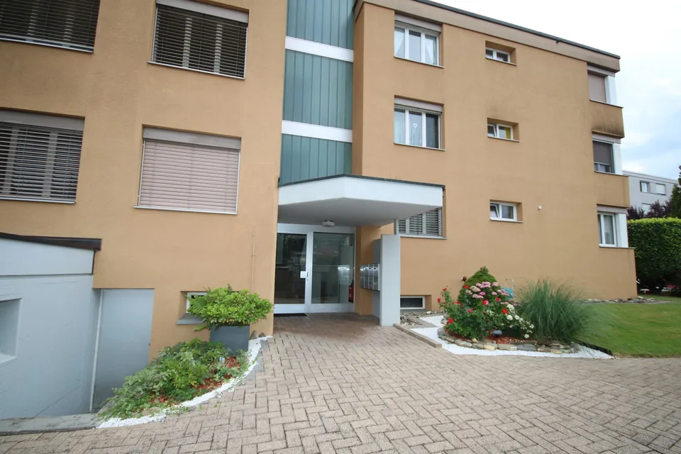 Attraktive 5.5-Zimmer-Eigentumswohnung mit 120 m² an begehrter Lage in Lachen SZ – photo 16 sur 20