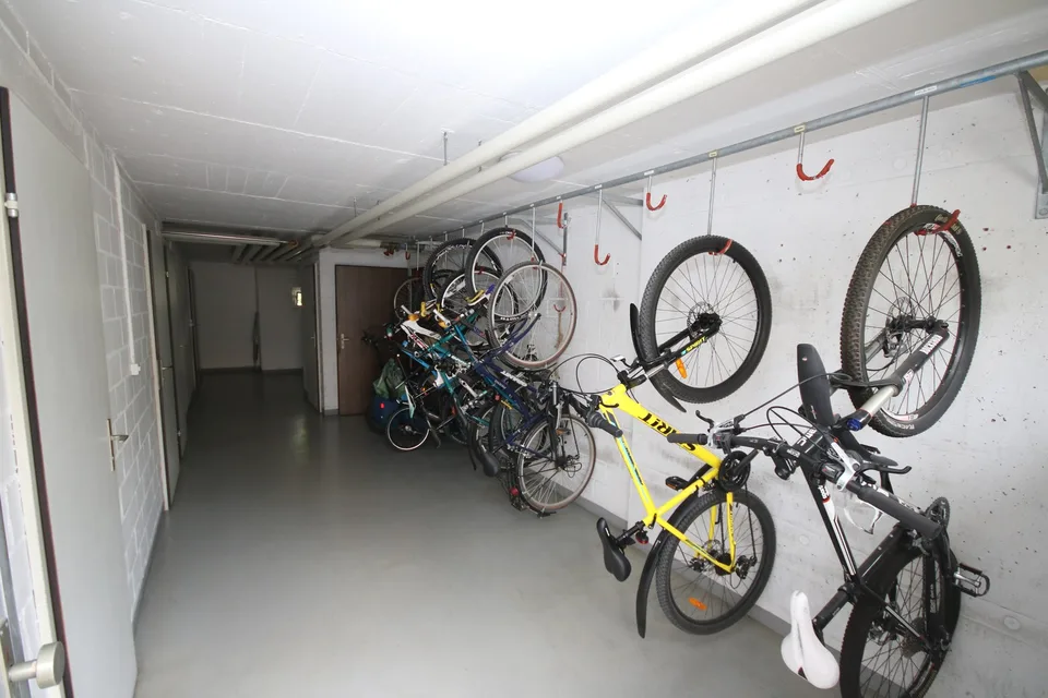 Attraktive 5.5-Zimmer-Eigentumswohnung mit 120 m² an begehrter Lage in Lachen SZ – photo 13 sur 20