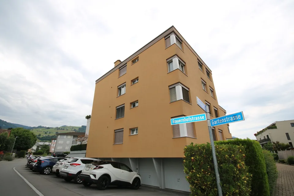 Attraktive 5.5-Zimmer-Eigentumswohnung mit 120 m² an begehrter Lage in Lachen SZ – photo 17 sur 20