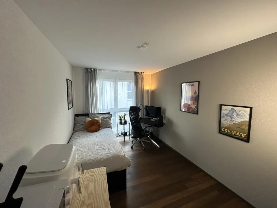Room to let: Business Studio with private bathroom Zurich Airport