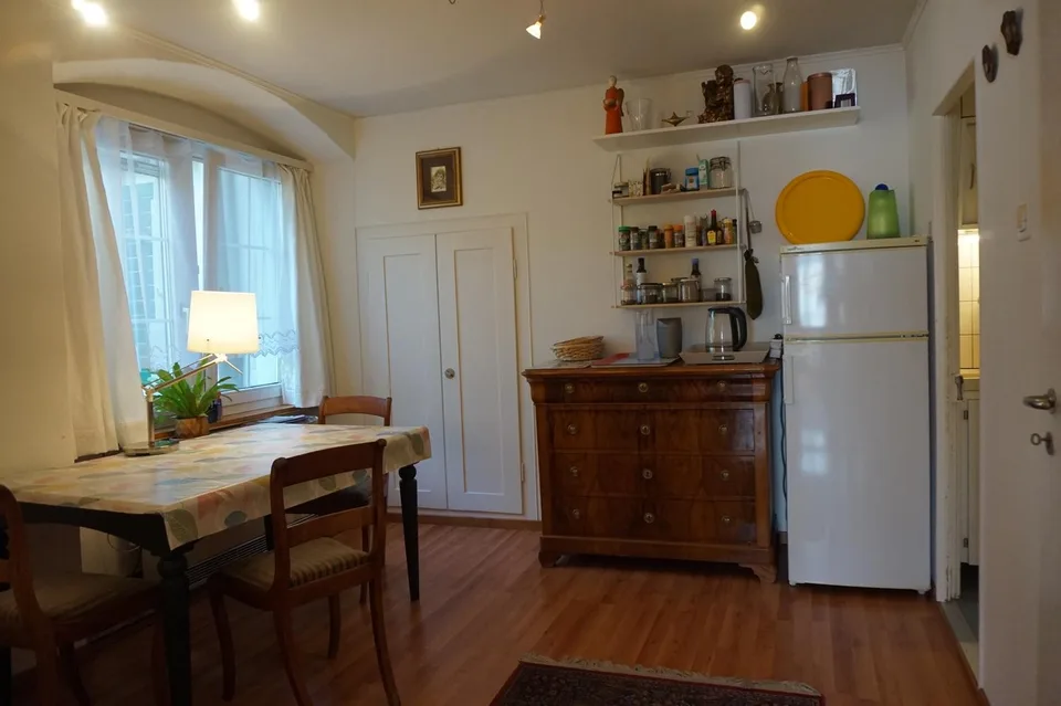 Gemütliche 3-Zimmer-Wohnung mit Garten im Zentrum von Richterswil zu vermieten