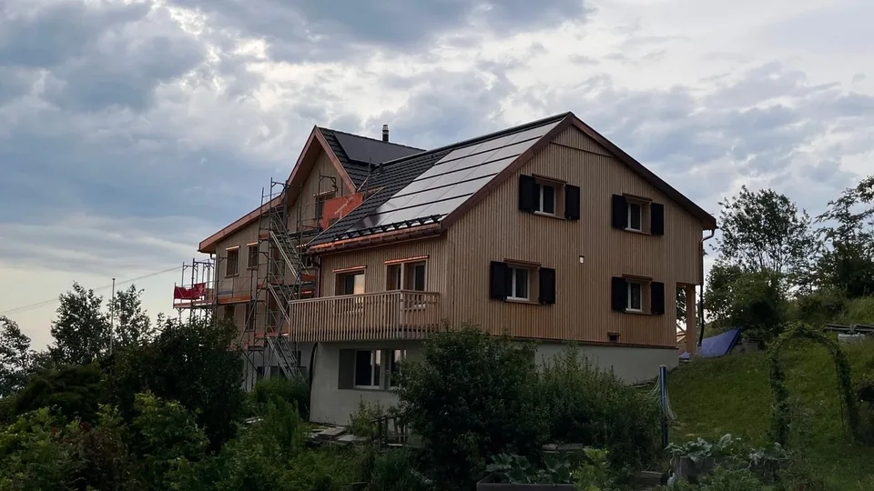 Attraktiver 4.5-Zimmer-Hausteil mit Seesicht – Erstbezug nach Komplettumbau