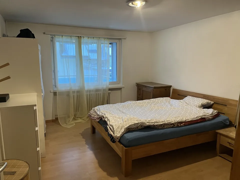 Sonnige, zentrale Wohnung in Wil