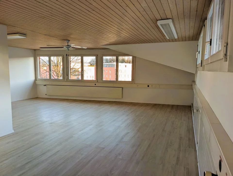 günstiger Übungsraum, Lagerraum, Hobby, Atelier oder Büro, ca. 50 m2