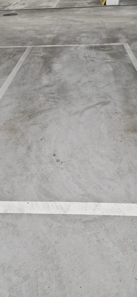 Garagenstellplatz zu vermieten - Uitikon Waldegg