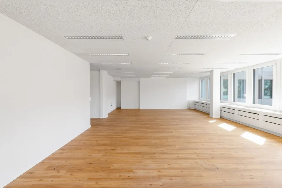 Friesenberg75 - ausgebautes Büro mit Shared-Services