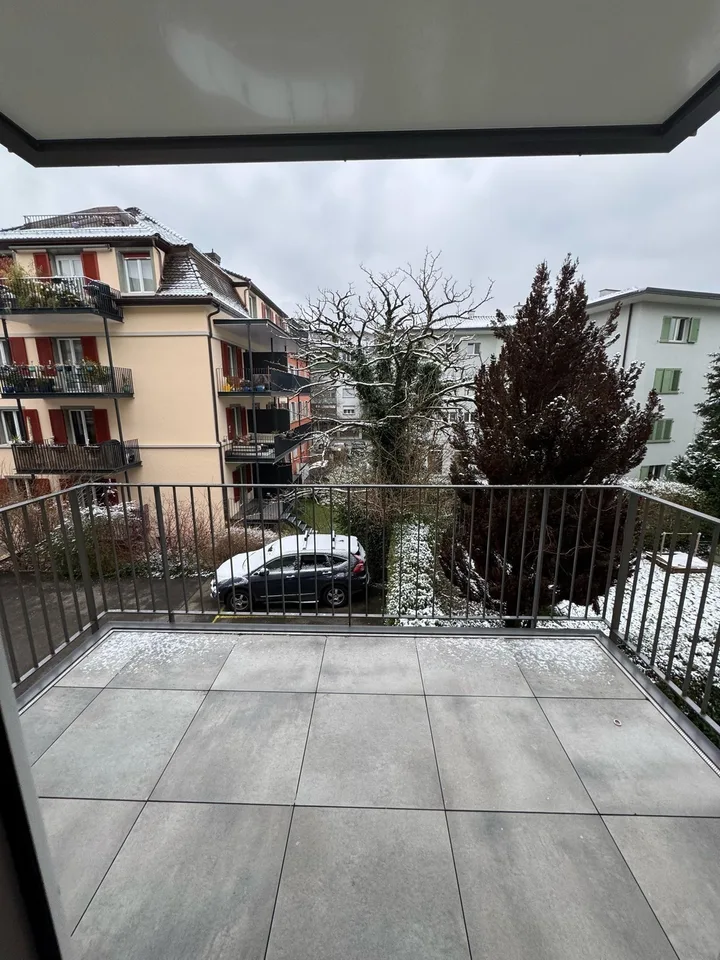 Top moderne und luxuriöse Neubau WG mit grosser Terrasse in Zürich-Enge (8002)