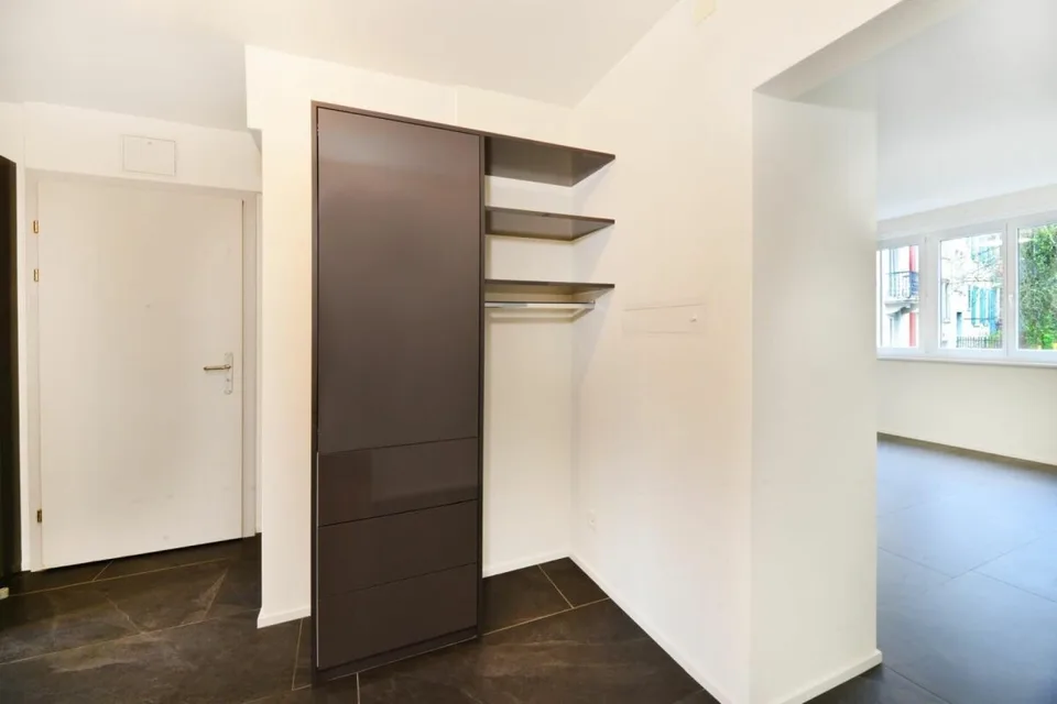 Rent a 30m² commercial in Zürich