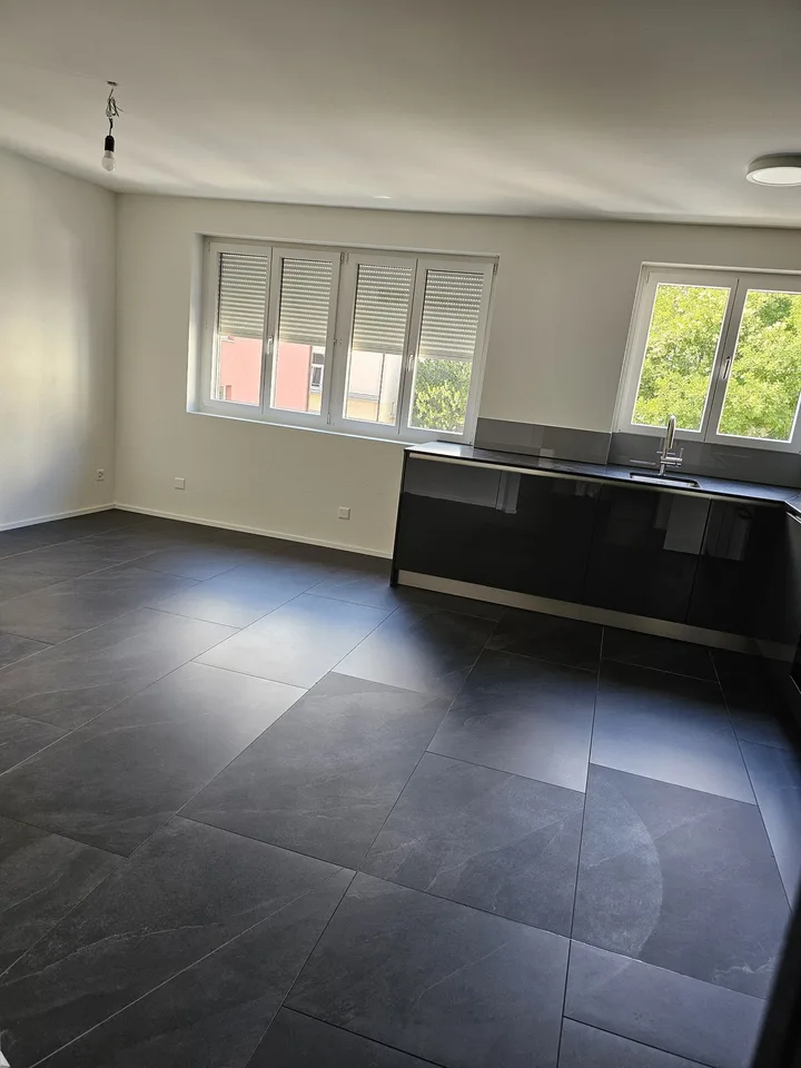 Rent a 30m² commercial in Zürich