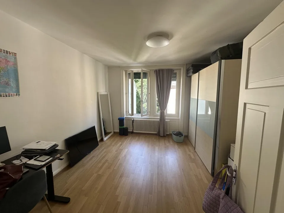 Helle 4½-Zimmer-Wohnung mit viel Charme in Zürich-Wiedikon – ab sofort