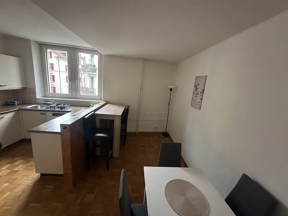 Grosse 3er-WG direkt am Helvetiaplatz!