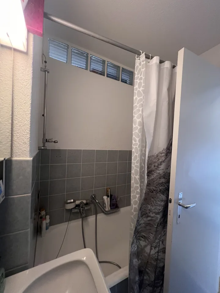 Only for 1 month to rent!