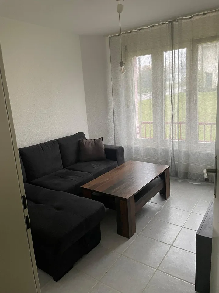 Attraktive 2.5-Zimmer-Attikawohnung mit grosser Terrasse