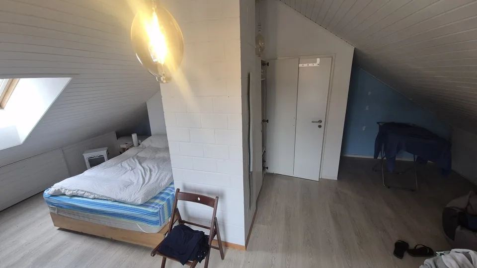 Dachnzimmer in 4.5 Zi. Reihenhaus