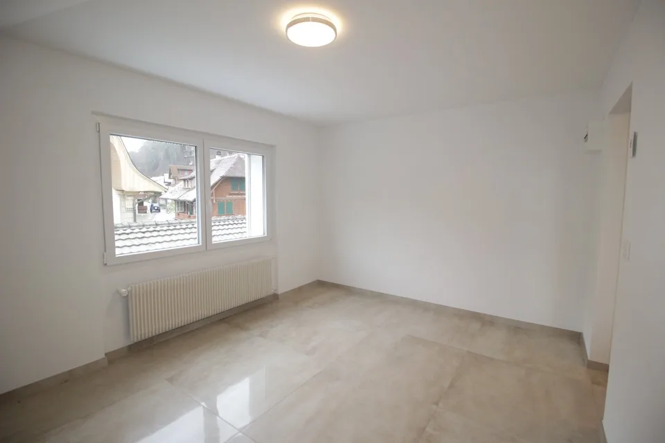 MAGNIFIQUE STUDIO Entièrement rénové ! / SEHR SCHÖNE RENOVIERTE STUDIO !