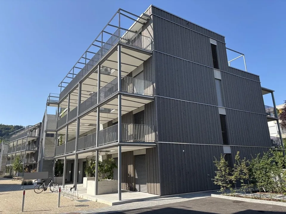 Charmante 3.5-Zi-Attikawohnung im Neubau in Suhr AG