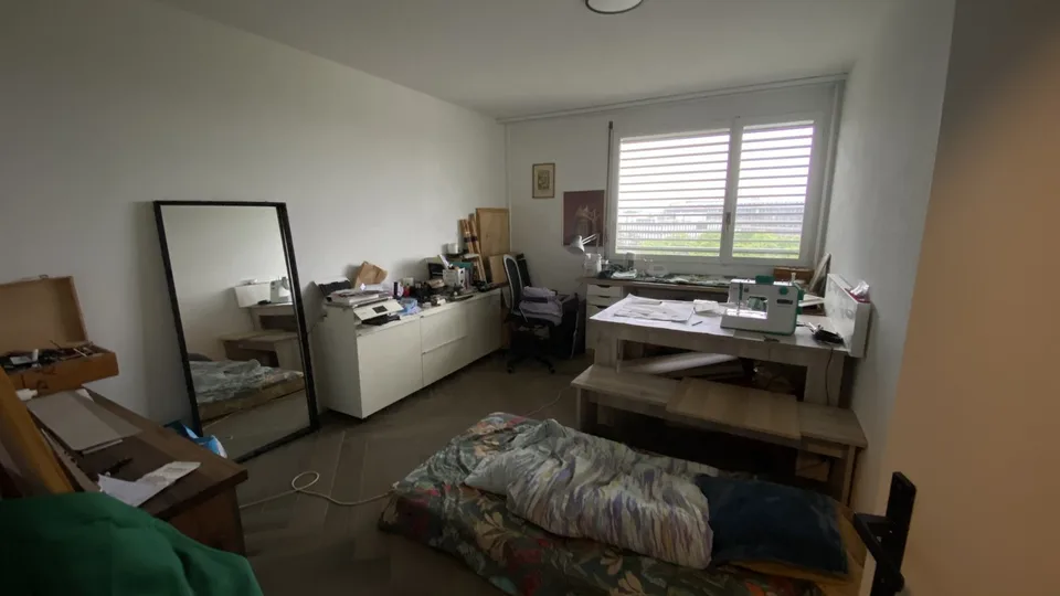 2 Rooms in a beautifull flat, close to center, with a nice Doggo :)