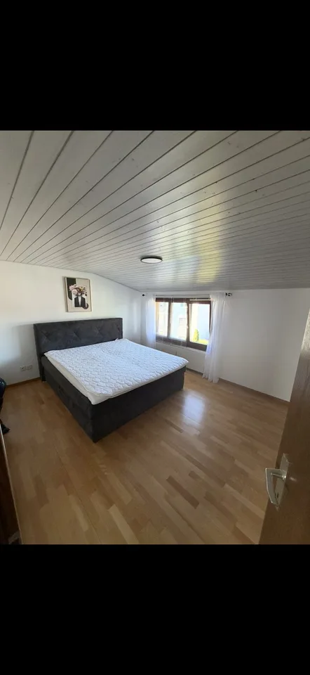 Nachmieter gesucht – Helle 2.5-Zimmer-Dachwohnung in Amriswil