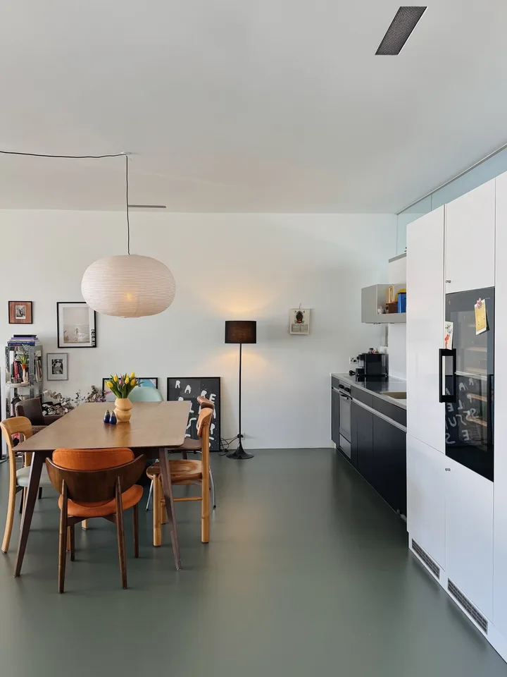 Short term Loft Wohnung in Lochergut (Summer)