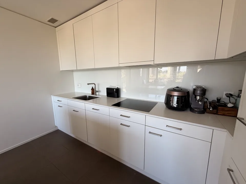 Moderne 3.5-Zimmer-Wohnung mit Balkon  Wydäcker, Zürich (am Uetliberg / Triemli)
