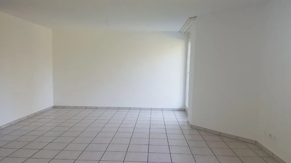 Helle 4.5-Zimmer-Wohnung mit Balkon