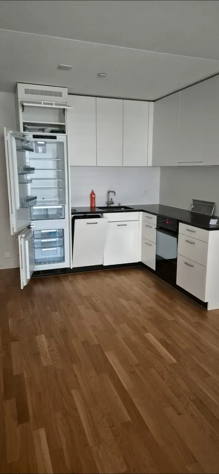 Länggasse/Bern -Nachmieter/in gesucht per 1. Sept. – Moderne 2-Zimmer-Wohnung mit grossem Balkon