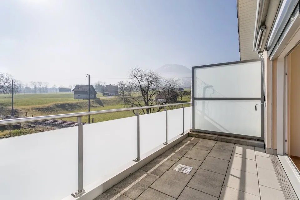 Hochwertige Dachwohnung mit Weitblick