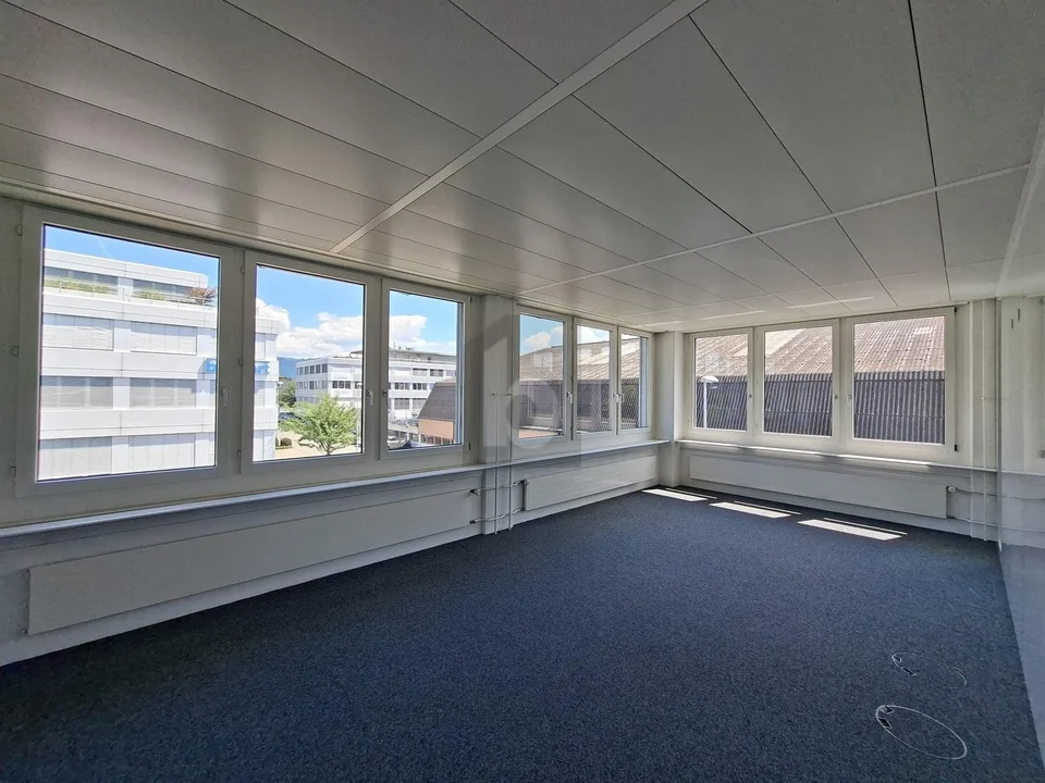 FLEXIBLE BÜROFLÄCHE MIT BESTER INFRASTRUKTUR