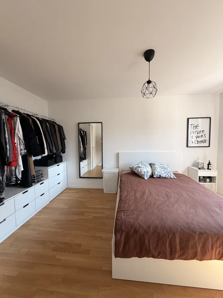 Gemütliche 2-Zimmer-Wohnung mit Balkon und toller Aussicht in Spreitenbach