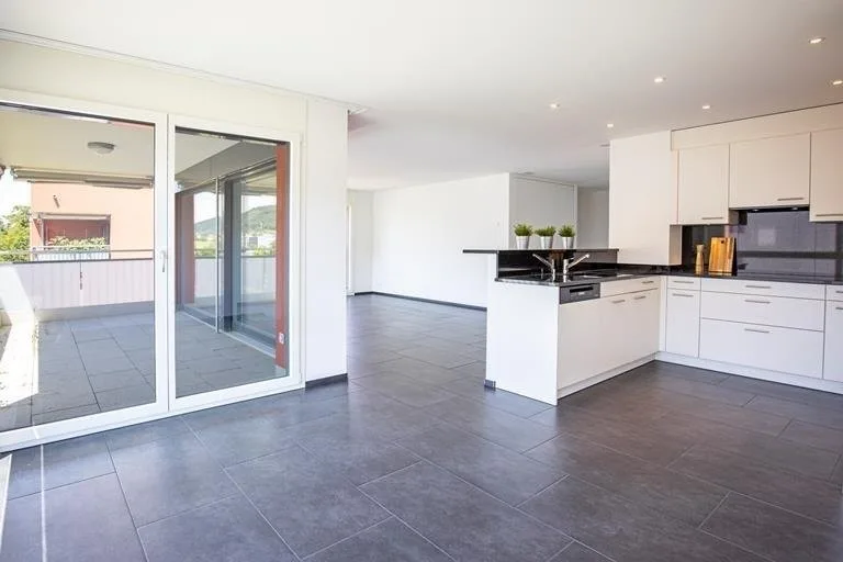 Moderne 4.5-Zi.-Wohnung mit eigener Waschküche