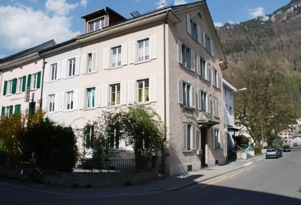 2 Zimmer Studio mit Gartensitzplatz