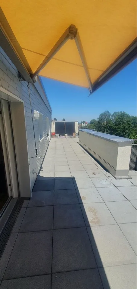 Verstärkung für unsere 3er-WG gesucht mit 9,8m² Zimmer