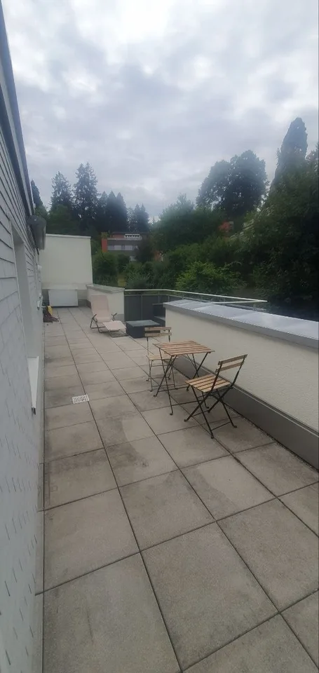 Verstärkung für unsere 3er-WG gesucht mit 9,8m² Zimmer