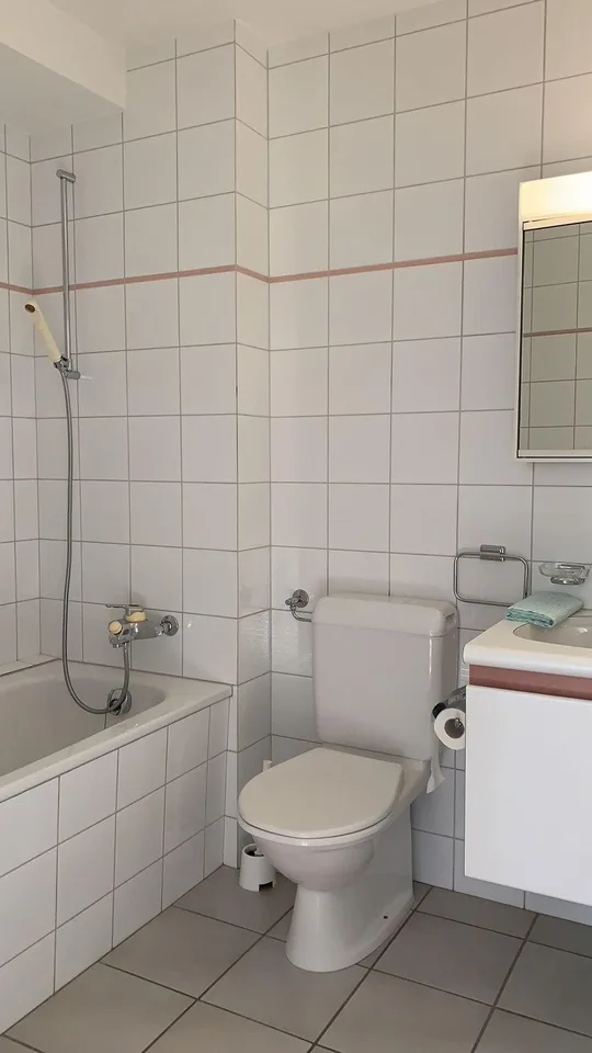 Möbliertes WG-Zimmer an super Lage, 2.OG Zimmer Nr.1