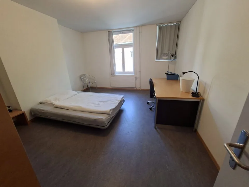möbliertes, helles WG-Zimmer - zentral, modern und alles inklusive, 3.OG Zimmer Nr. 3