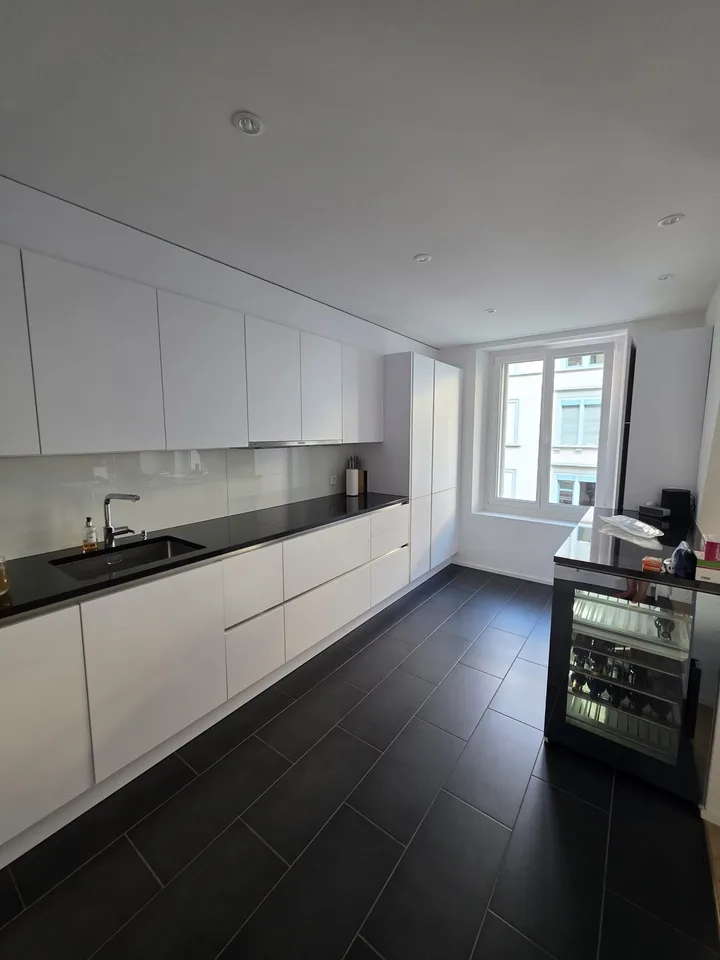 Premium City Center Apartment – 4-5 Months, Fully Inclusive- Stauffacher- Steps from Everything